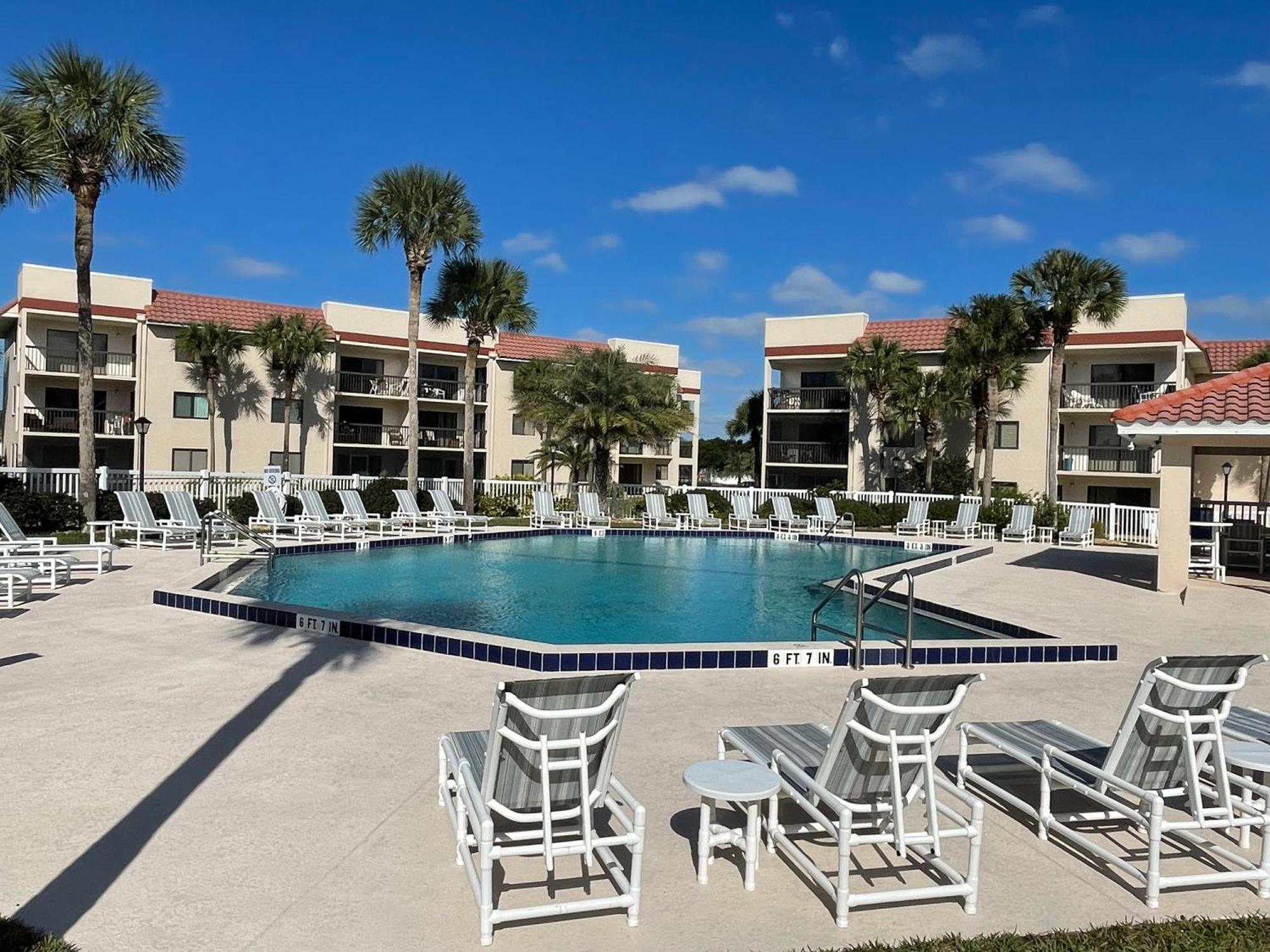 Ocean Village Club B-17 St. Augustine Extérieur photo